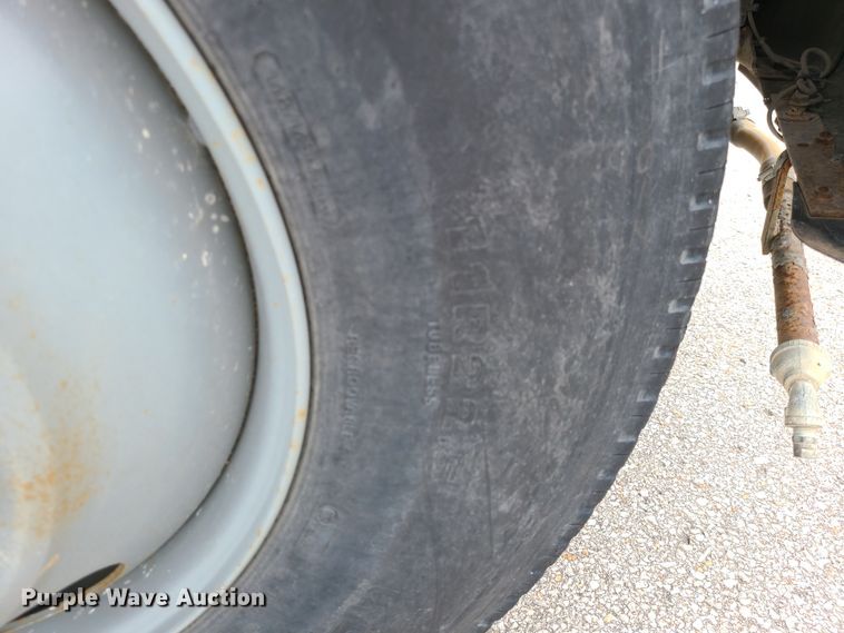 image for item EZ9213 2006 Freightliner Business Class M2 106  street sweeper truck