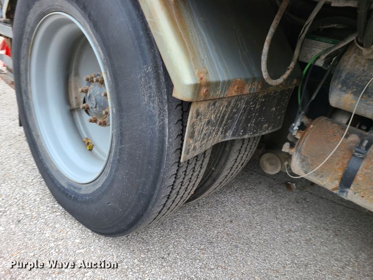 image for item EZ9213 2006 Freightliner Business Class M2 106  street sweeper truck