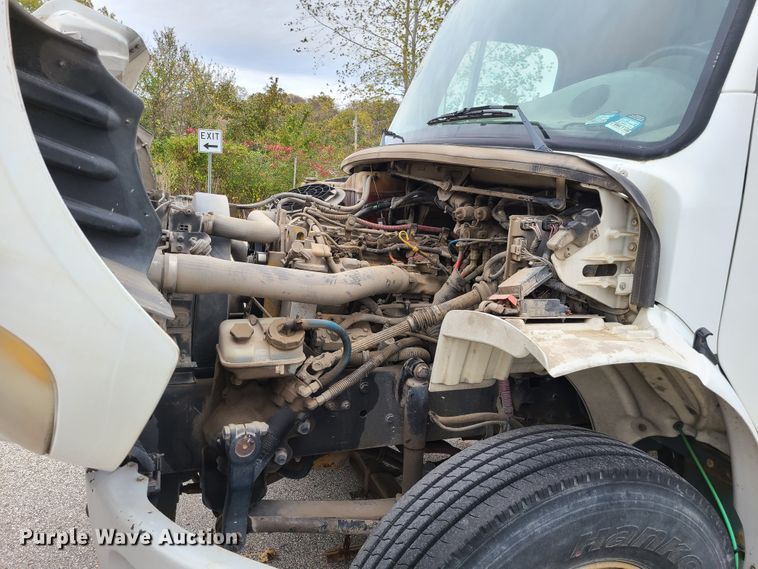 image for item EZ9213 2006 Freightliner Business Class M2 106  street sweeper truck