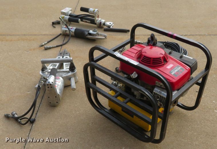 image for item FP9430 Amkus Rescue Systems  rescue tool set