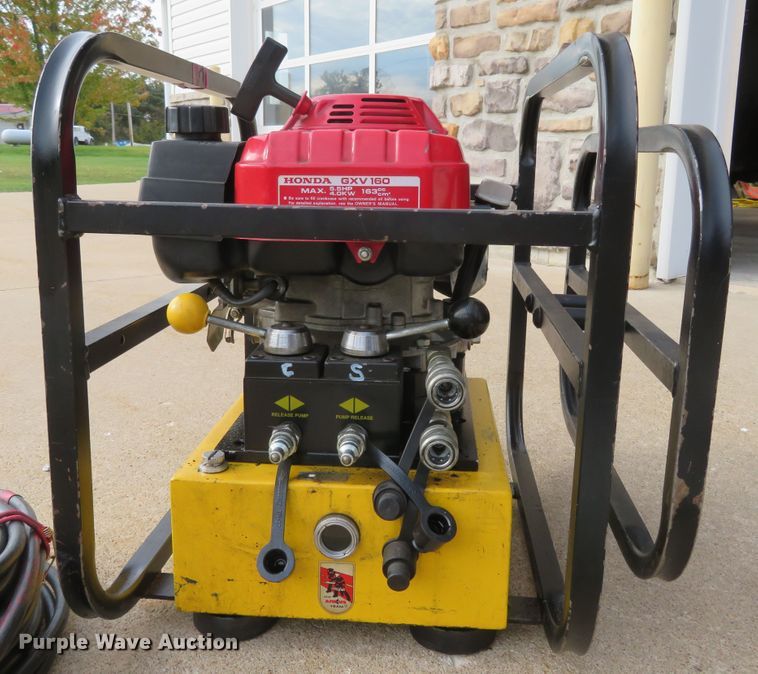 image for item FP9430 Amkus Rescue Systems  rescue tool set