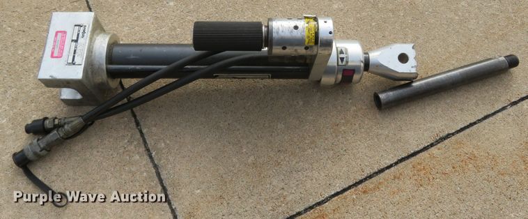 image for item FP9430 Amkus Rescue Systems  rescue tool set