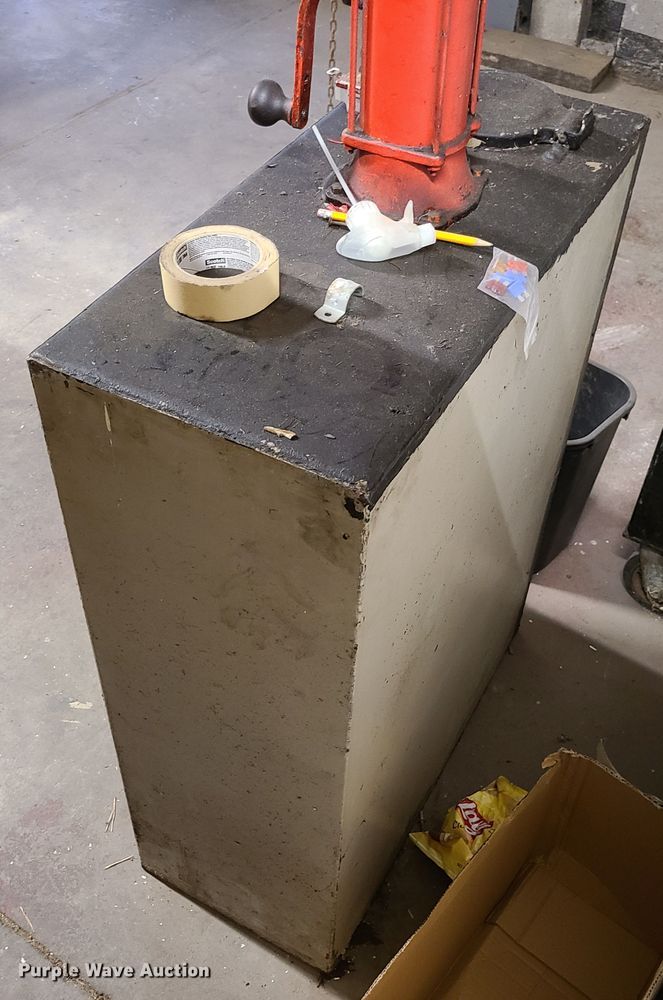 image for item GO9458 Hoist frame