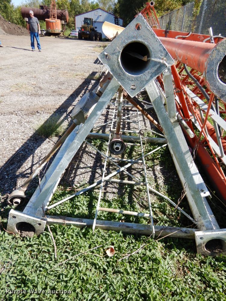 image for item GQ9791 Approximately 140' radio tower