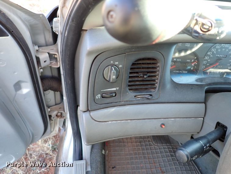 image for item IC9572 2003 Ford Crown Victoria Police Interceptor