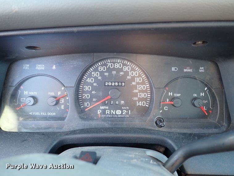 image for item IC9572 2003 Ford Crown Victoria Police Interceptor