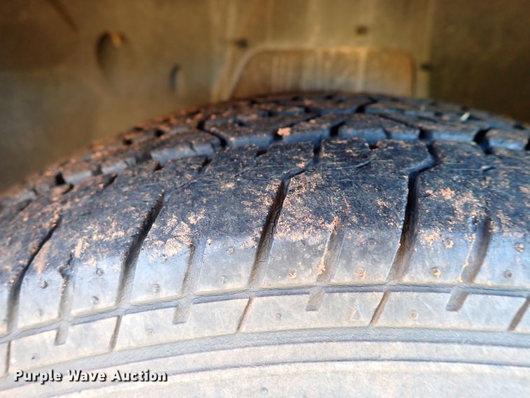 image for item IC9572 2003 Ford Crown Victoria Police Interceptor