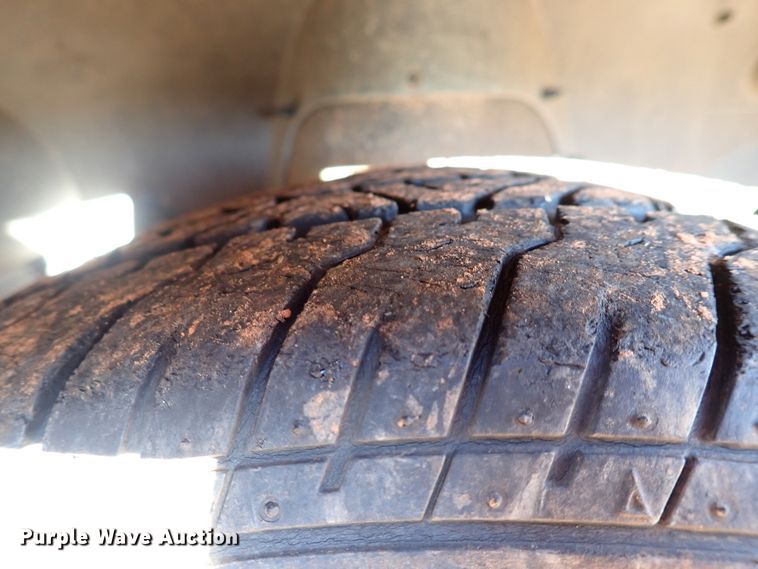 image for item IC9572 2003 Ford Crown Victoria Police Interceptor