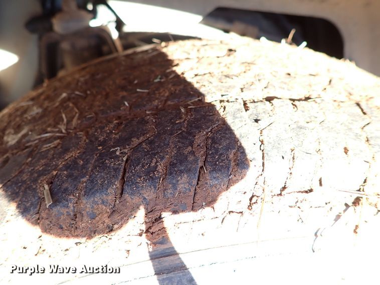 image for item IC9572 2003 Ford Crown Victoria Police Interceptor