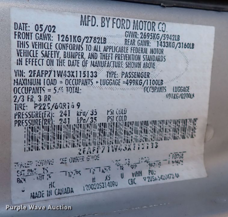 image for item IC9572 2003 Ford Crown Victoria Police Interceptor