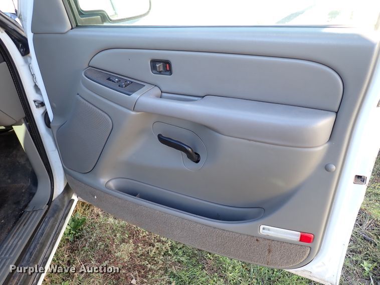 image for item IC9573 2005 Chevrolet Tahoe  SUV