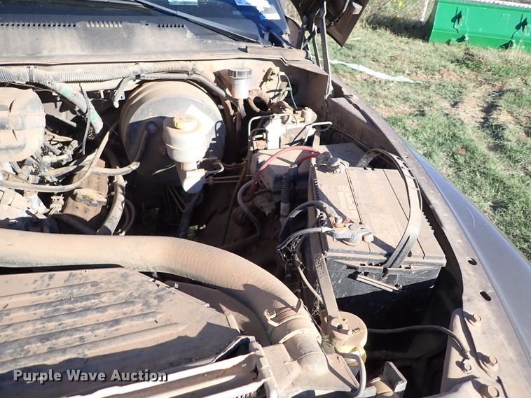 image for item IC9576 2001 Dodge Ram 1500  Club Cab pickup truck