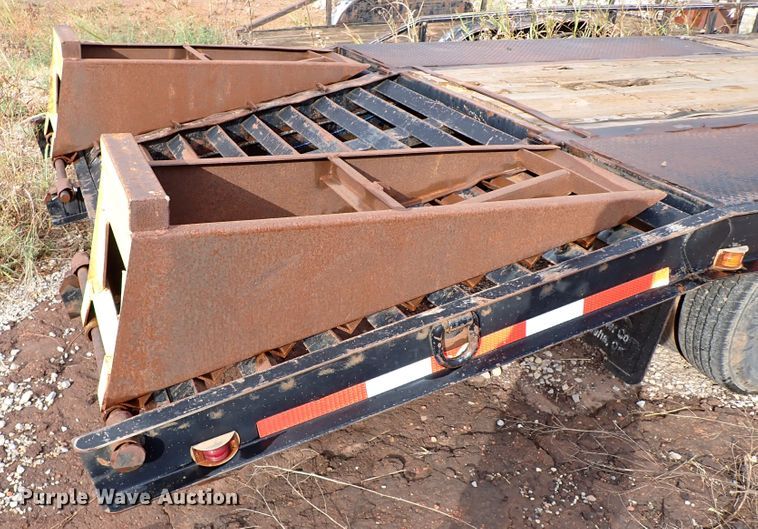 image for item IC9577 2000 Central PNTL  equipment trailer