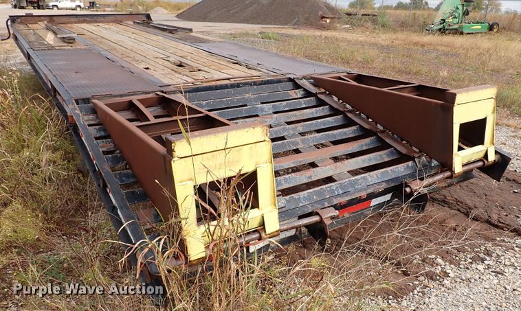 image for item IC9577 2000 Central PNTL  equipment trailer