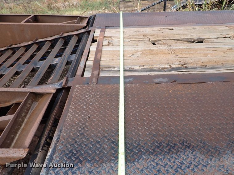 image for item IC9577 2000 Central PNTL  equipment trailer