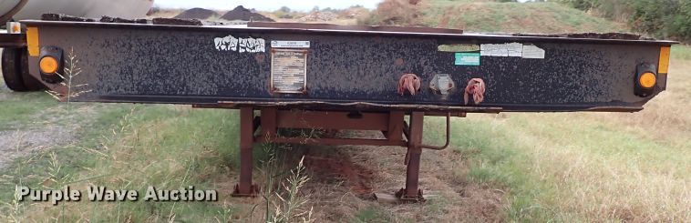 image for item IC9578 2001 Fontaine FLT-7-35HBTW  drop deck equipment trailer