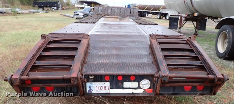 image for item IC9578 2001 Fontaine FLT-7-35HBTW  drop deck equipment trailer