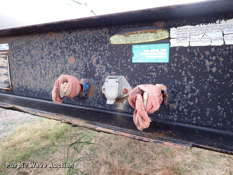 image for item IC9578 2001 Fontaine FLT-7-35HBTW  drop deck equipment trailer