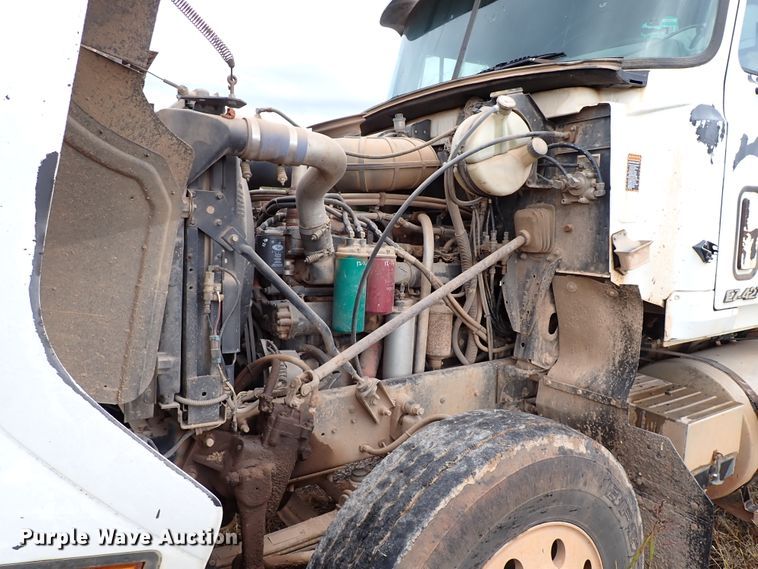 image for item IC9579 1998 Mack CH613  dump truck