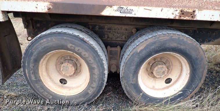 image for item IC9579 1998 Mack CH613  dump truck