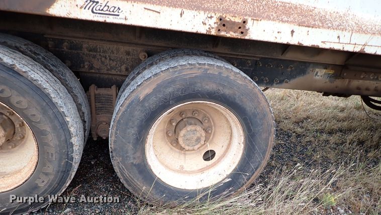 image for item IC9579 1998 Mack CH613  dump truck