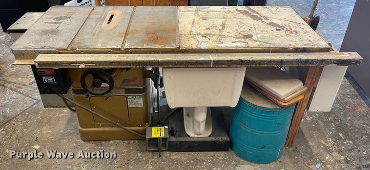 image for item II9439 Powermatic 66  table saw