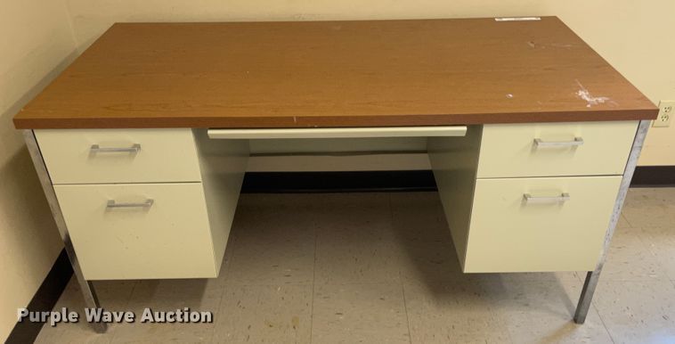 image for item II9451 Desk