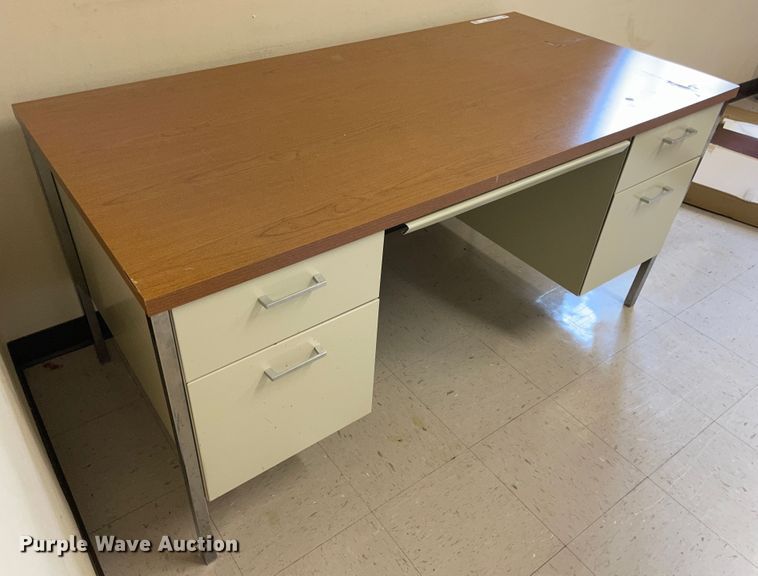 image for item II9451 Desk