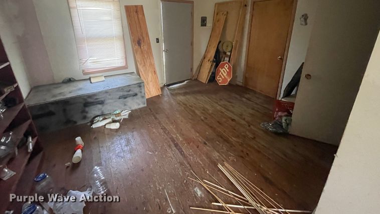 image for item II9452 Office supplies