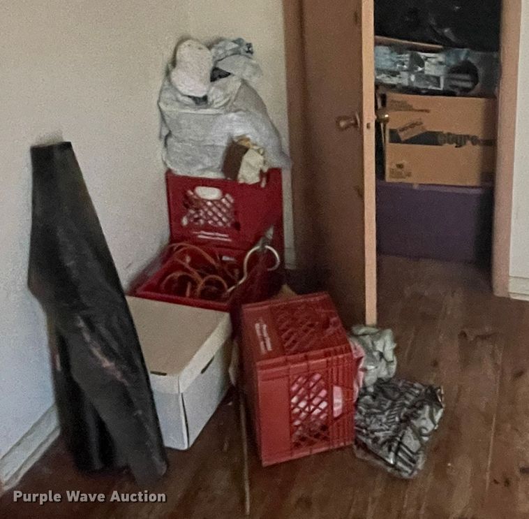 image for item II9452 Office supplies