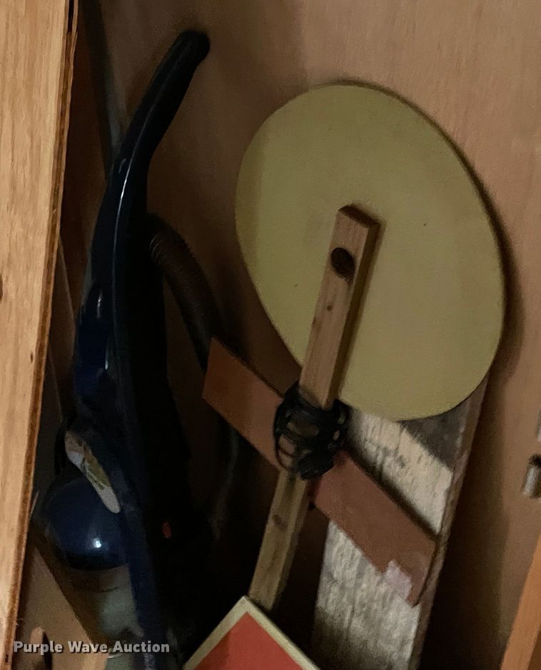 image for item II9452 Office supplies