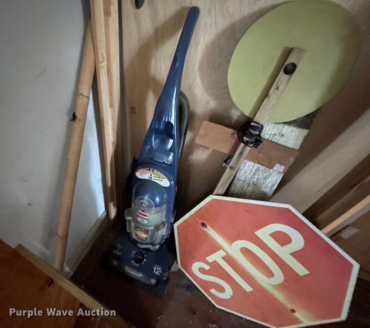 image for item II9452 Office supplies