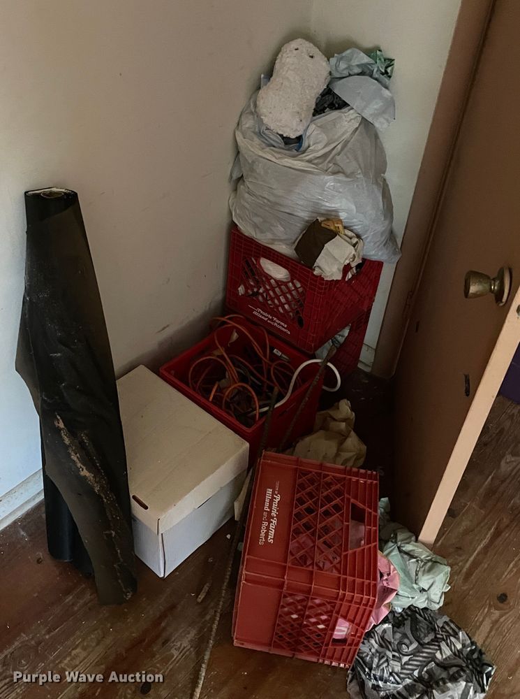 image for item II9452 Office supplies