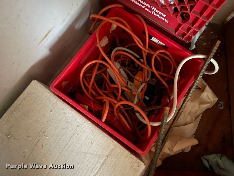 image for item II9452 Office supplies