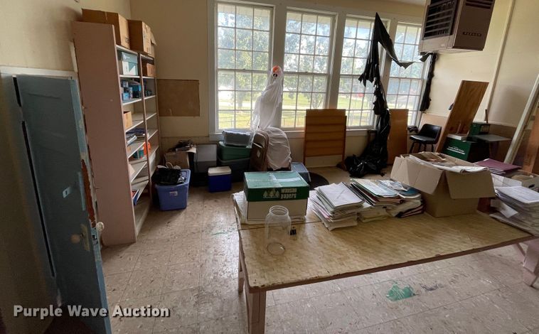 image for item II9453 Office supplies