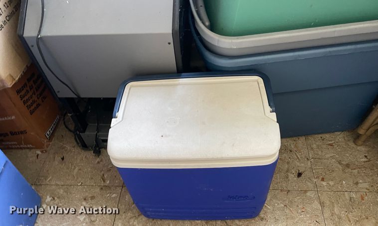 image for item II9453 Office supplies