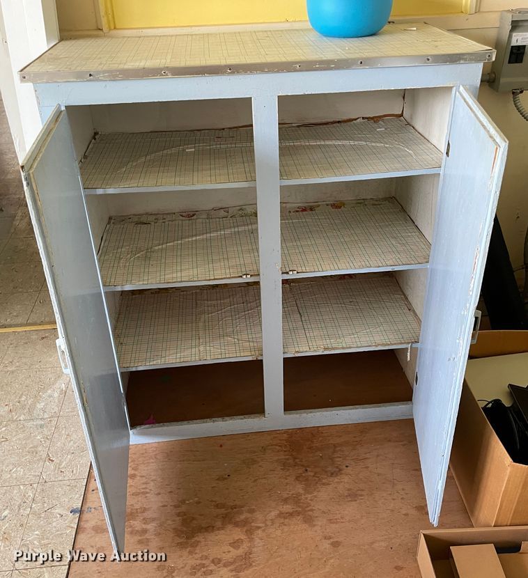 image for item II9453 Office supplies