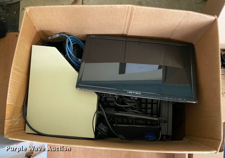 image for item II9453 Office supplies