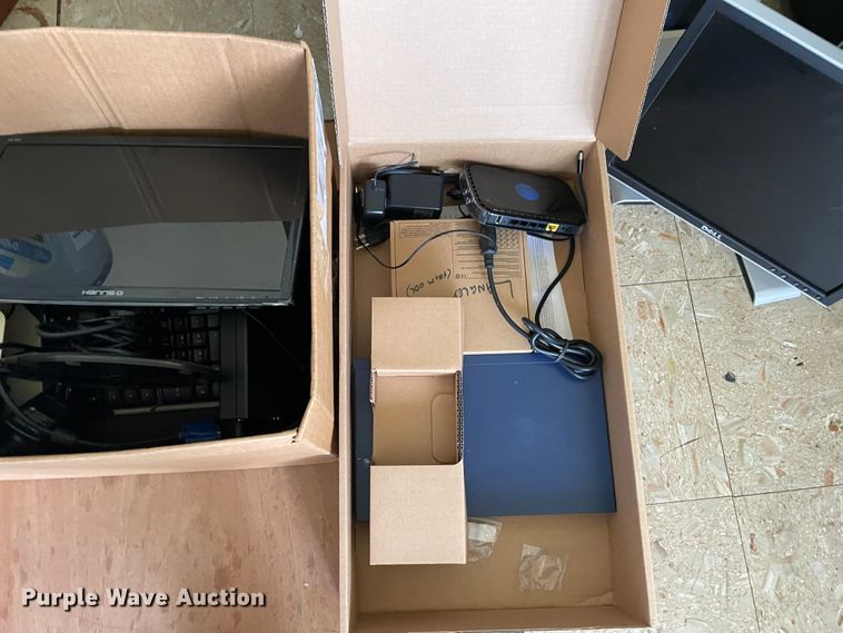 image for item II9453 Office supplies