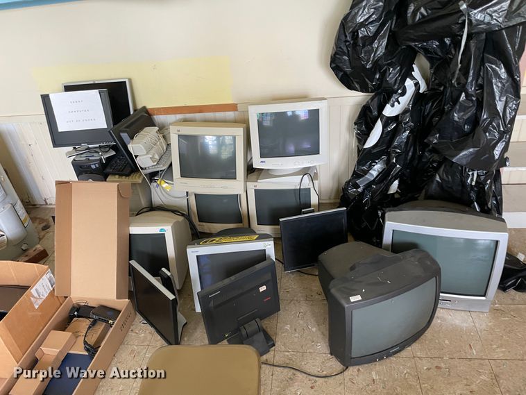 image for item II9453 Office supplies