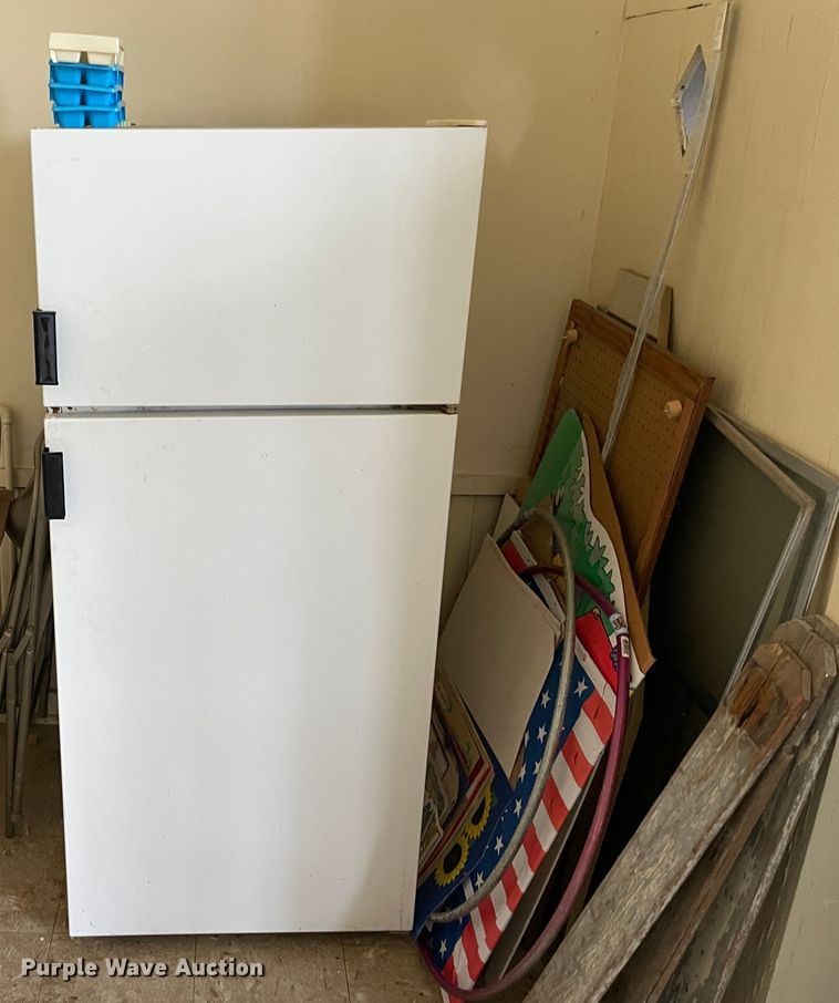 image for item II9453 Office supplies