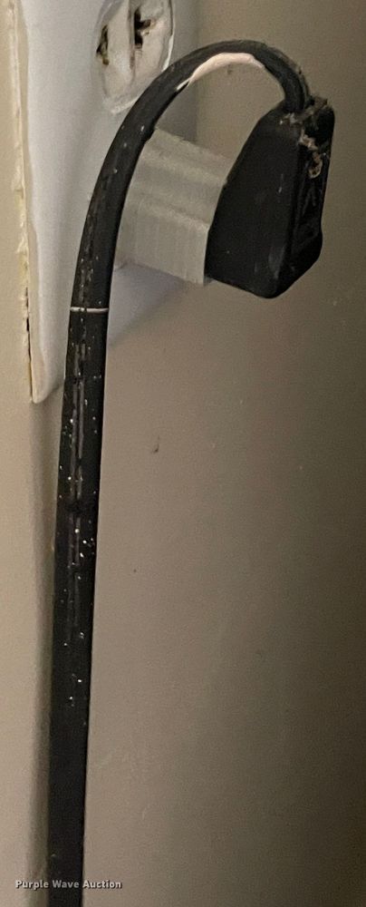 image for item II9453 Office supplies