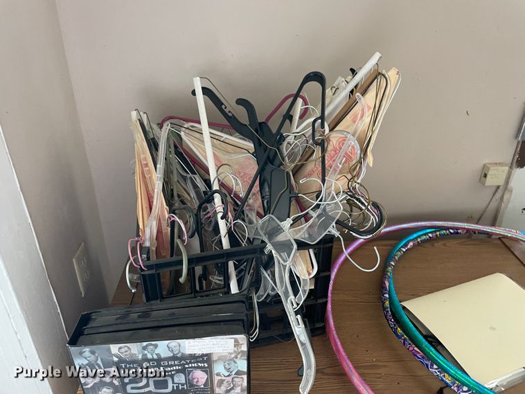 image for item II9454 Office supplies