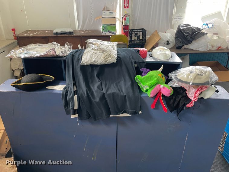 image for item II9455 Office supplies