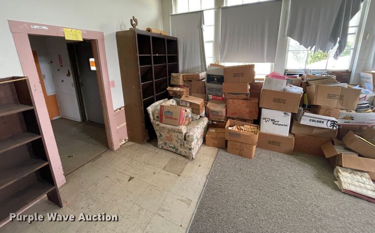 image for item II9463 Office supplies