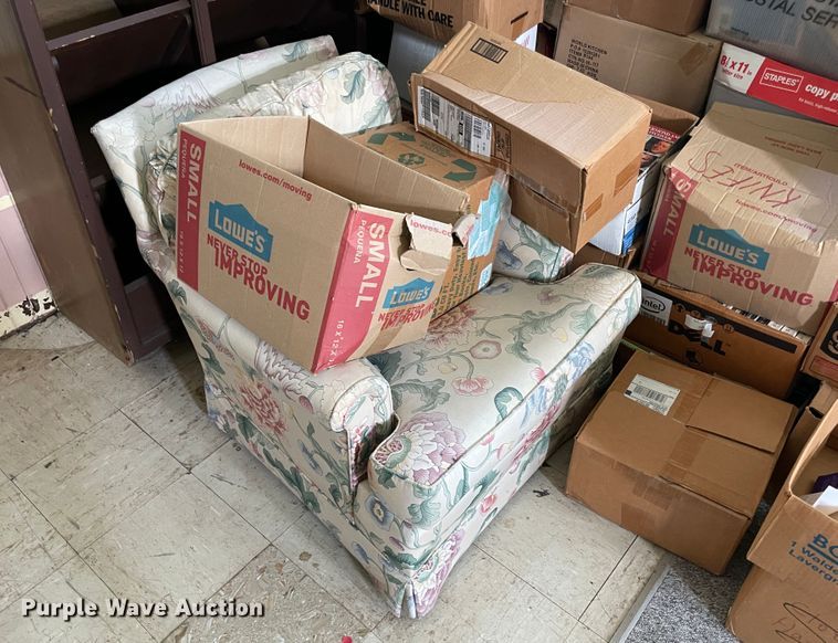 image for item II9463 Office supplies