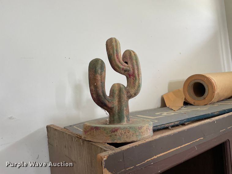 image for item II9463 Office supplies