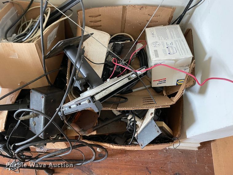 image for item II9464 Office supplies