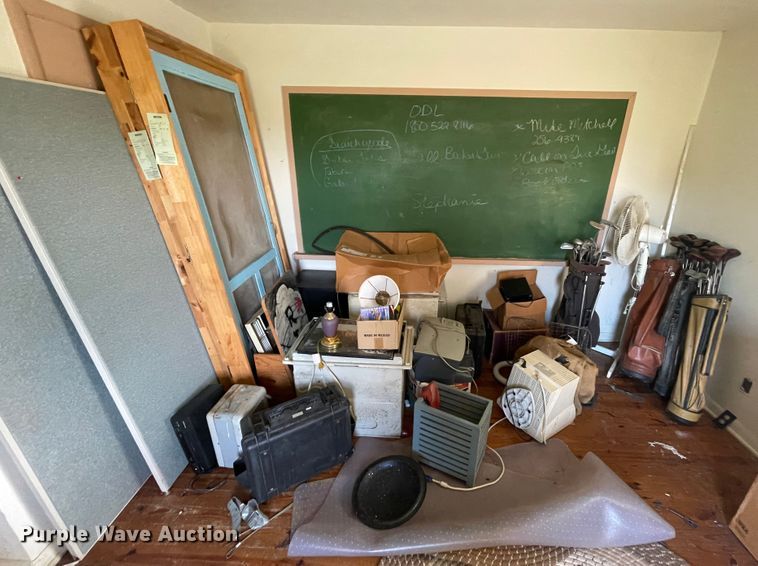 image for item II9464 Office supplies