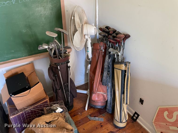 image for item II9464 Office supplies